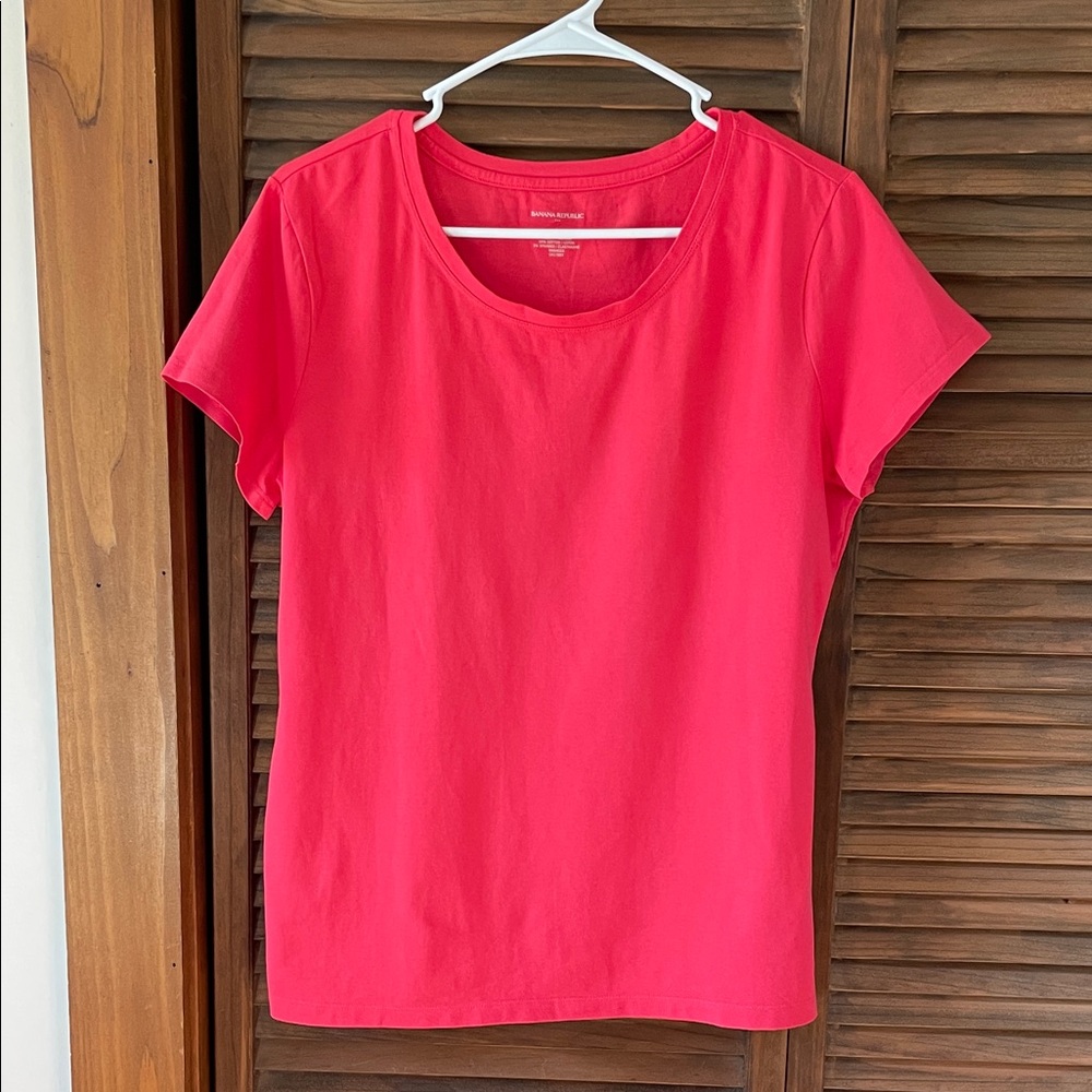 Awesome Super-Soft Coral Short Sleeve Tee (L)